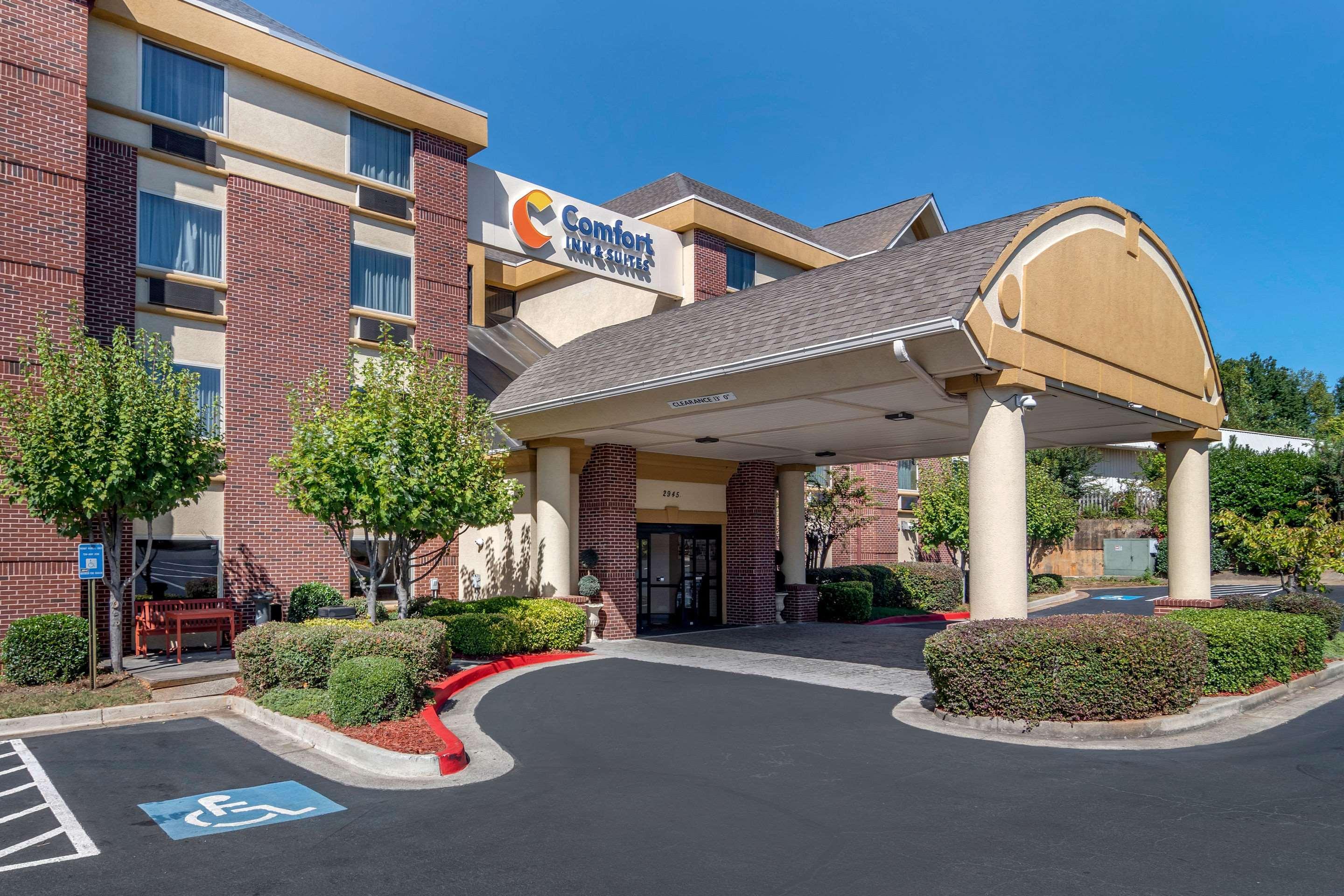 Comfort Inn & Suites Suwanee - Sugarloaf Exterior foto